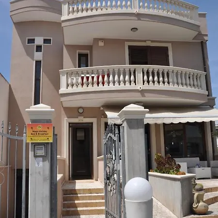 Magic Bed & Breakfast 3*